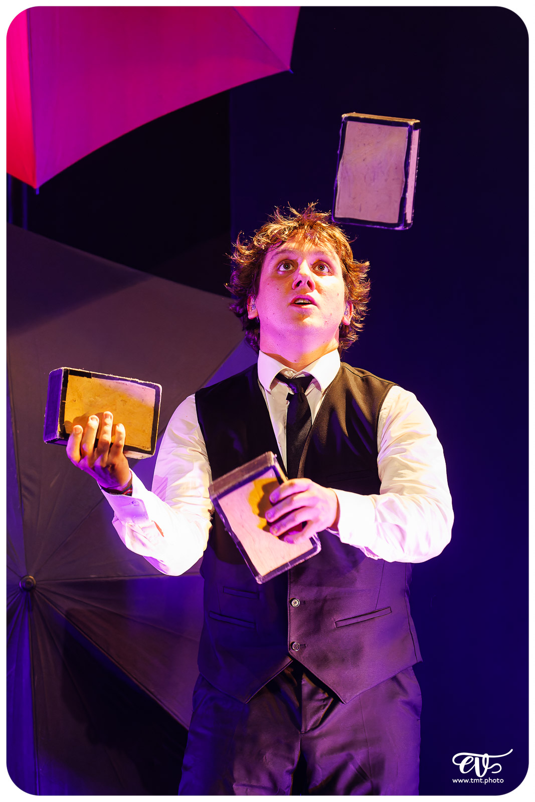 DRUM BROTHERS (LES FRÈRES COLLE)